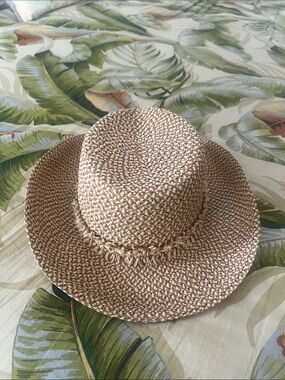 NWOT Eric Javitz Tucson Natural Straw Women's Sun Hat